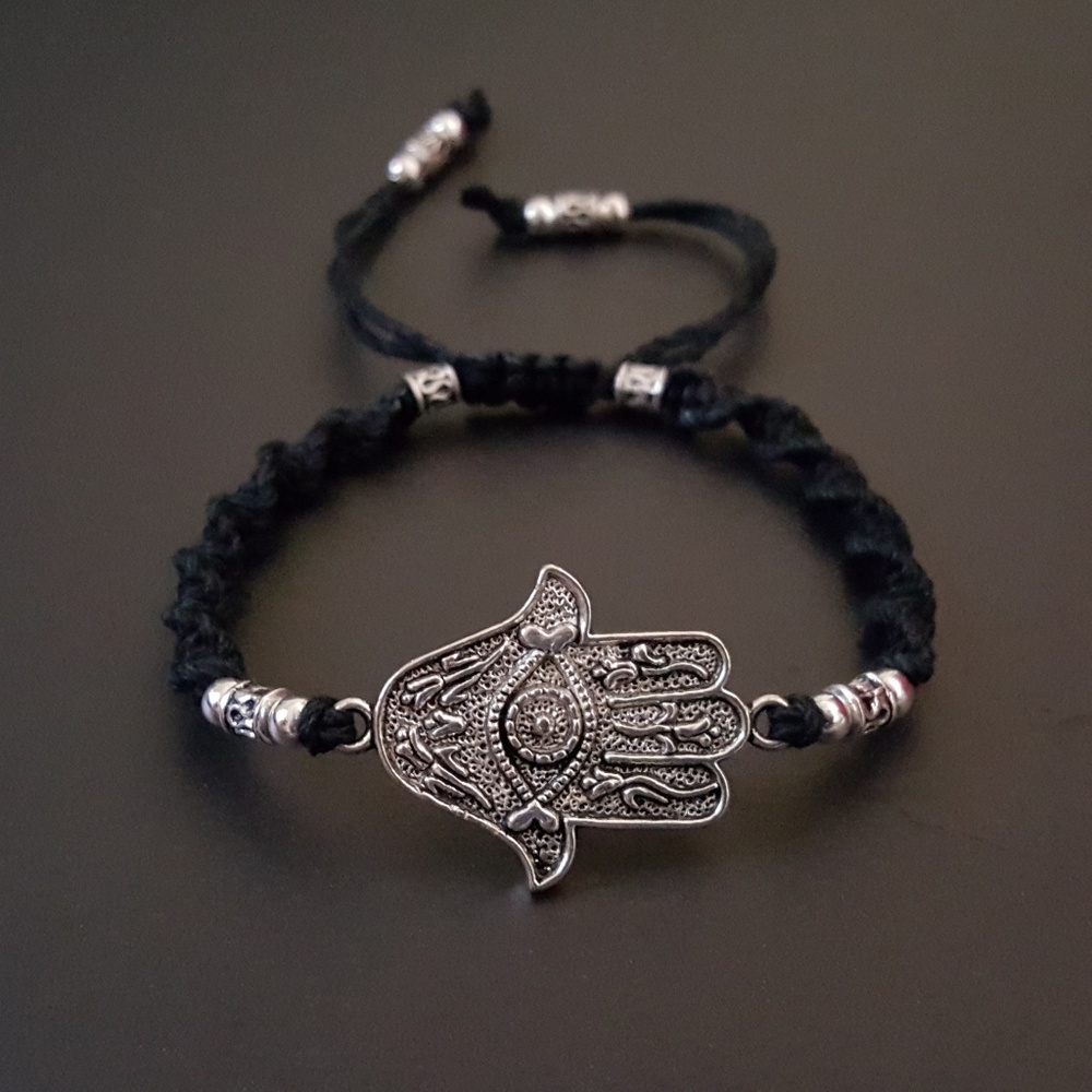 Hamsa Spiral Bracelet